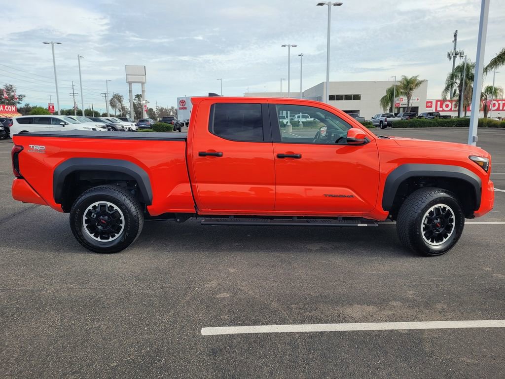 Used 2024 Toyota Tacoma TRD Off-Road w/ TRD Off Road Upgrade Package AWD/4WD image 3