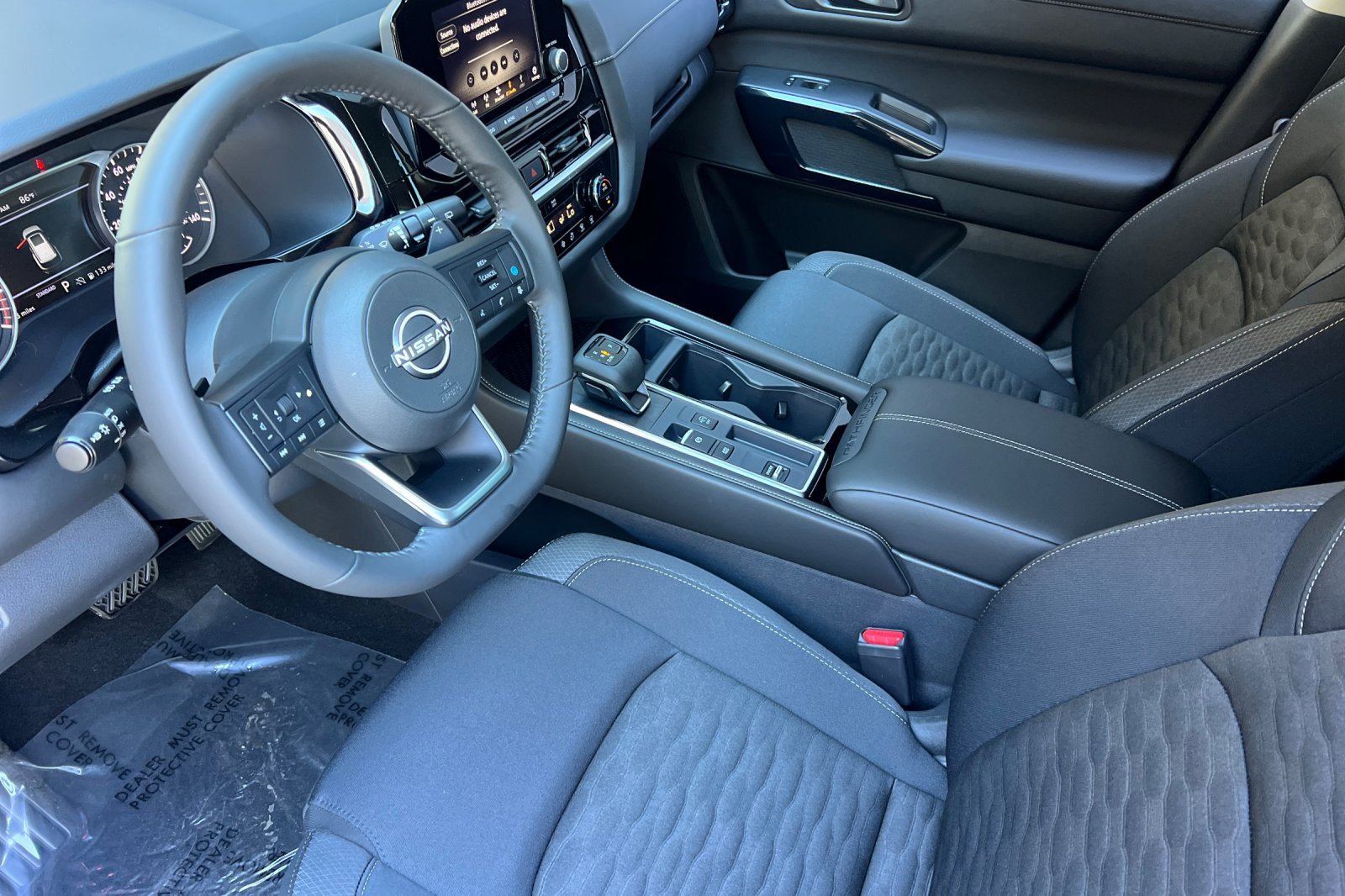 New 2025 Nissan Pathfinder SV w/ Cargo Package image 10