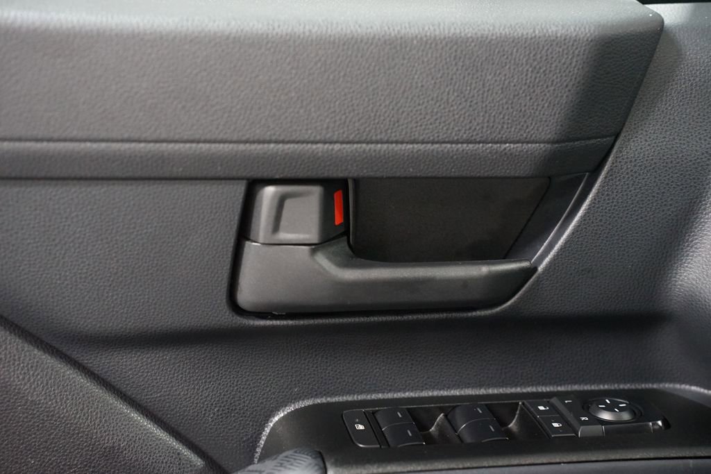 Certified 2025 Toyota 4Runner SR5 AWD/4WD image 33