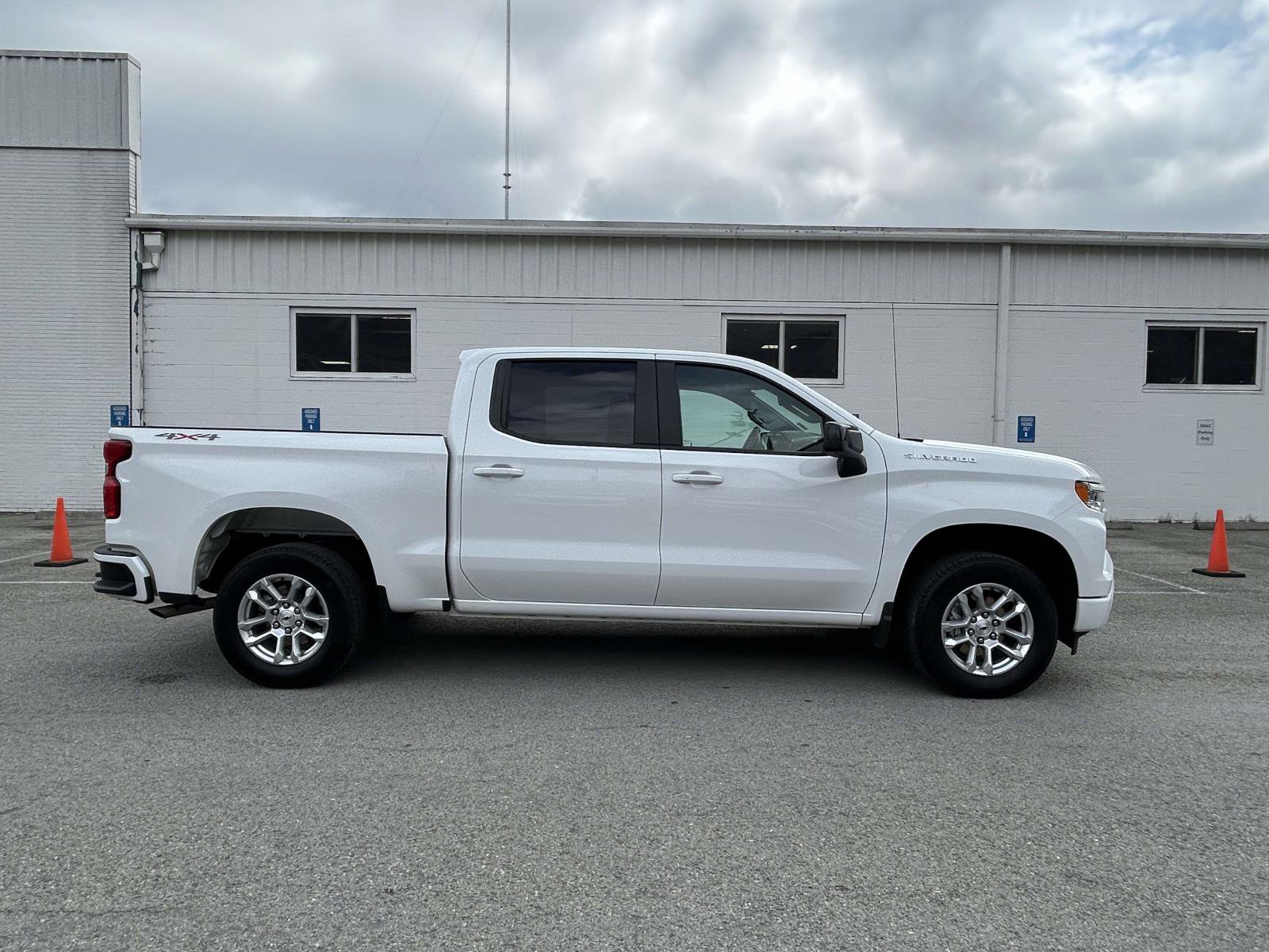 Used 2026 Chevrolet Silverado 1500 RST AWD/4WD image 2
