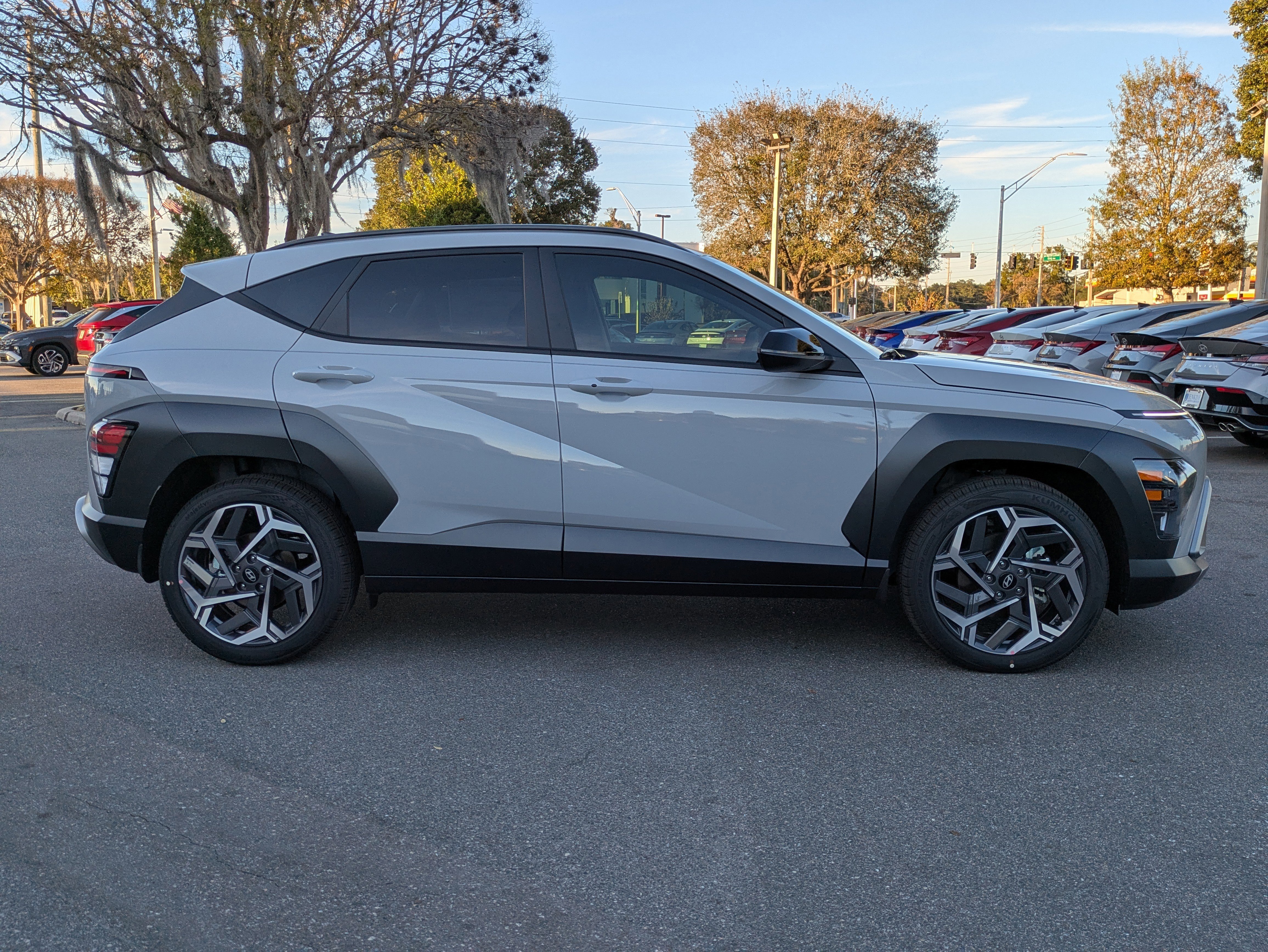 New 2026 Hyundai Kona SEL Premium image 3
