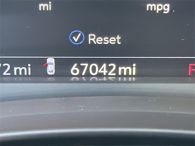 Used 2020 Cadillac CT4 V w/ Technology Package image 27