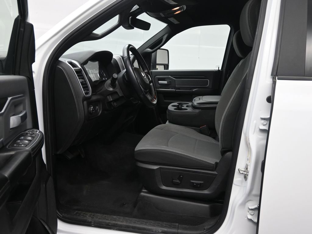 Used 2023 RAM 2500 Big Horn w/ Level 1 Equipment Group image 9