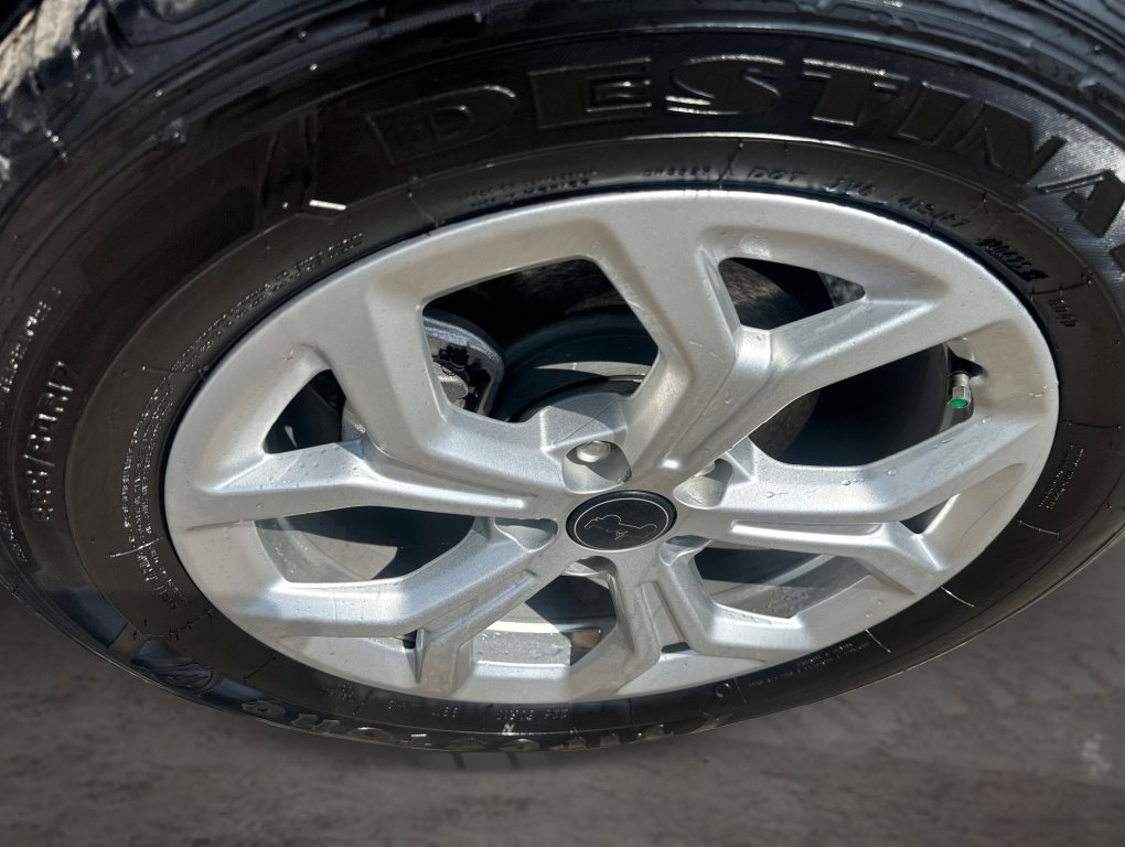 Used 2025 Jeep Compass Latitude AWD/4WD image 19