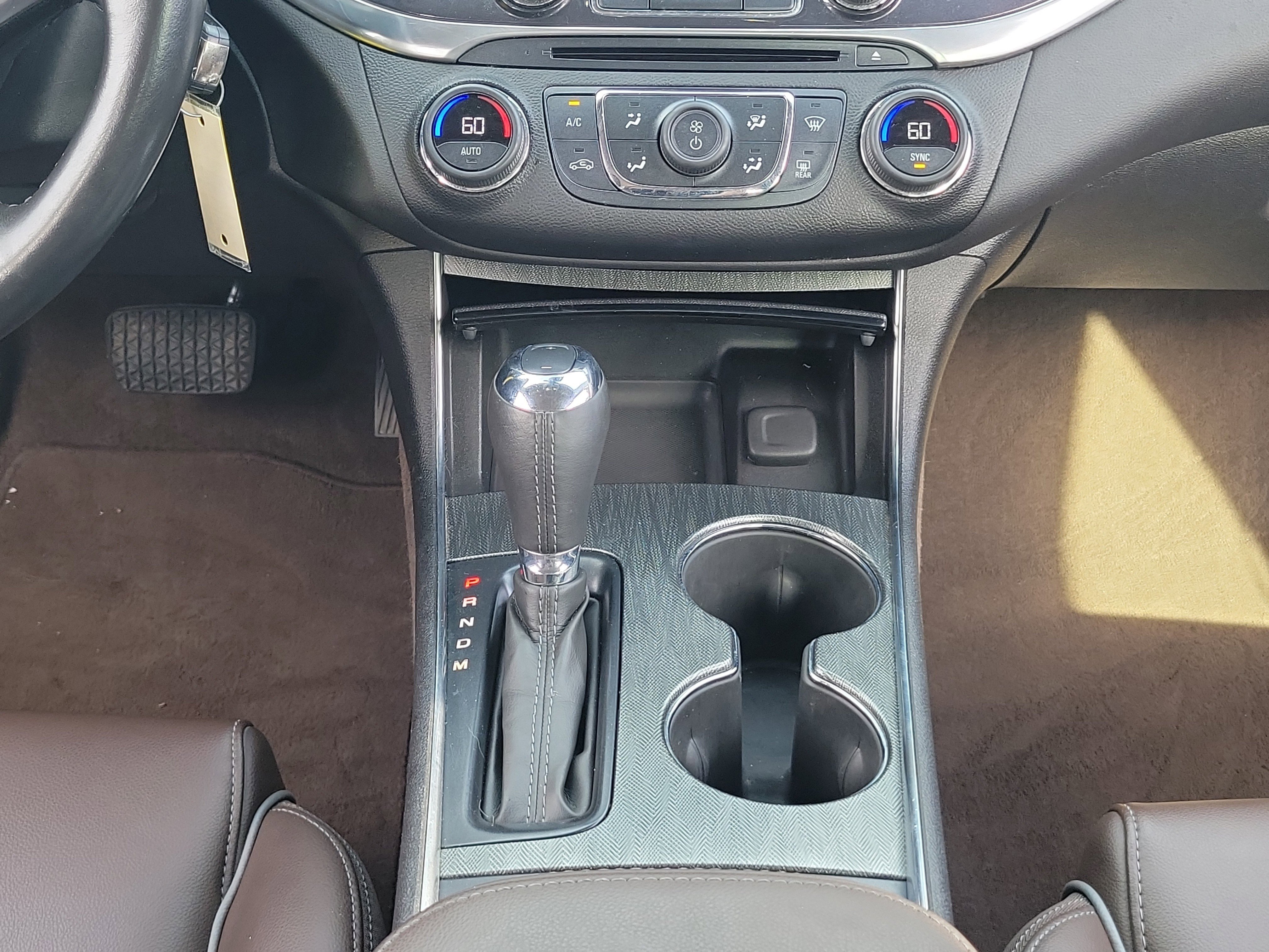 Used 2014 Chevrolet Impala LT w/ Premium Seating Package image 18