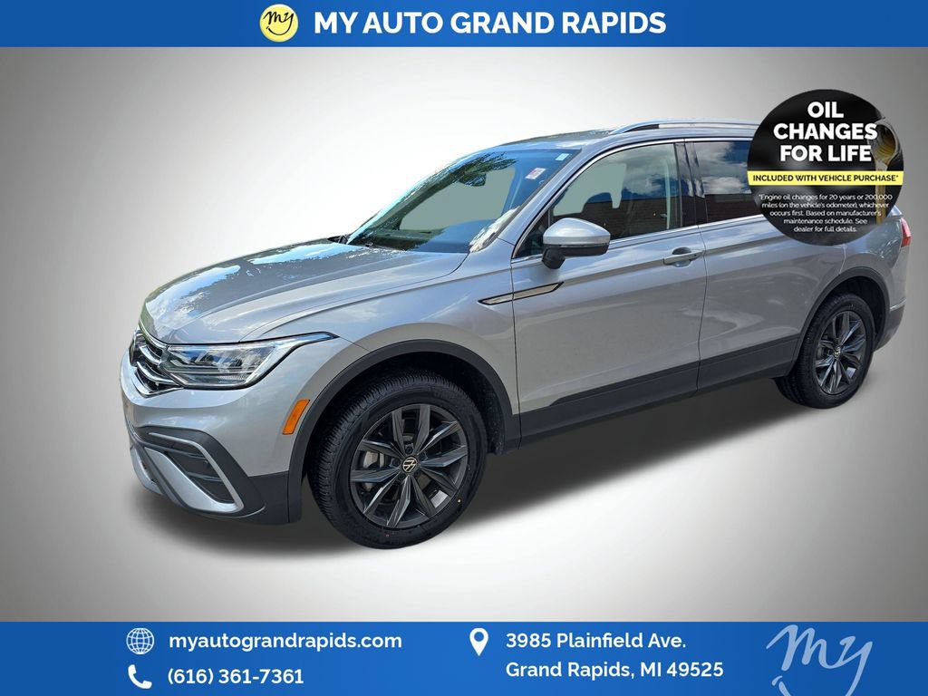 Used 2023 Volkswagen Tiguan SE AWD/4WD image 3