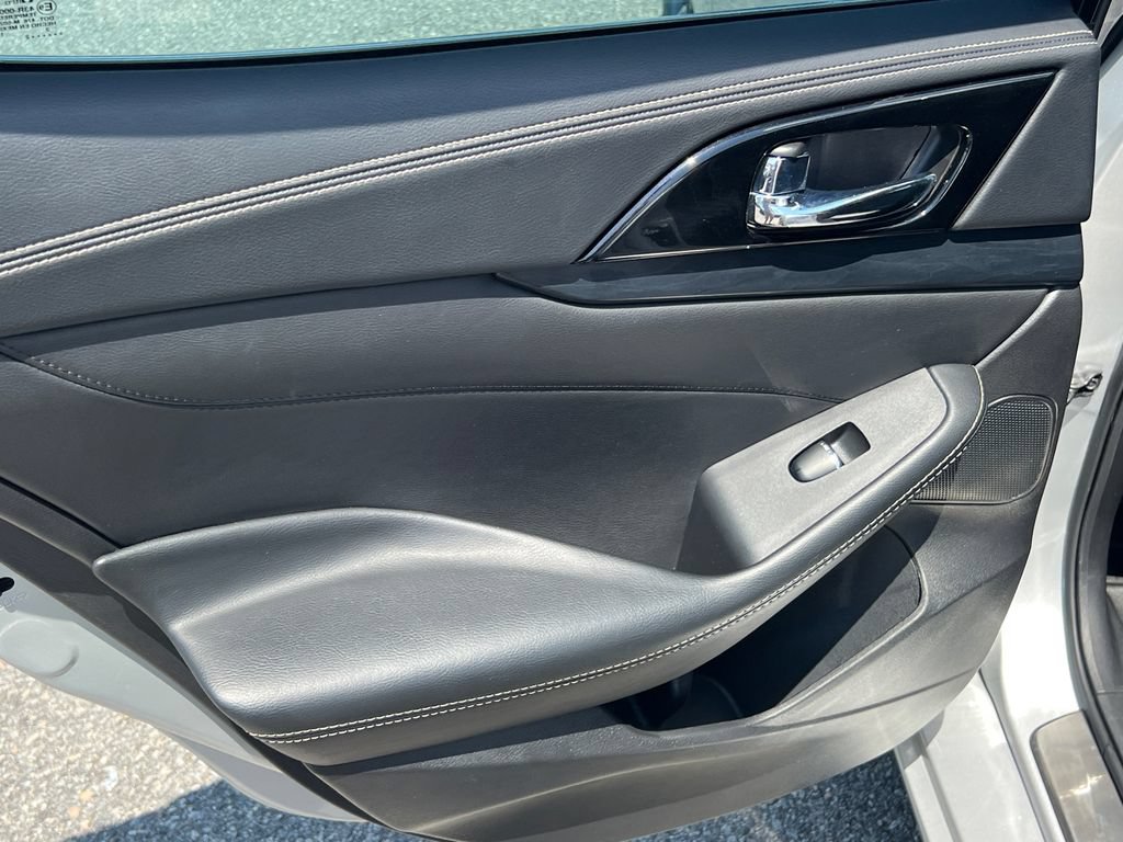 Used 2023 Nissan Maxima Platinum w/ Sport Mat Group FWD image 22