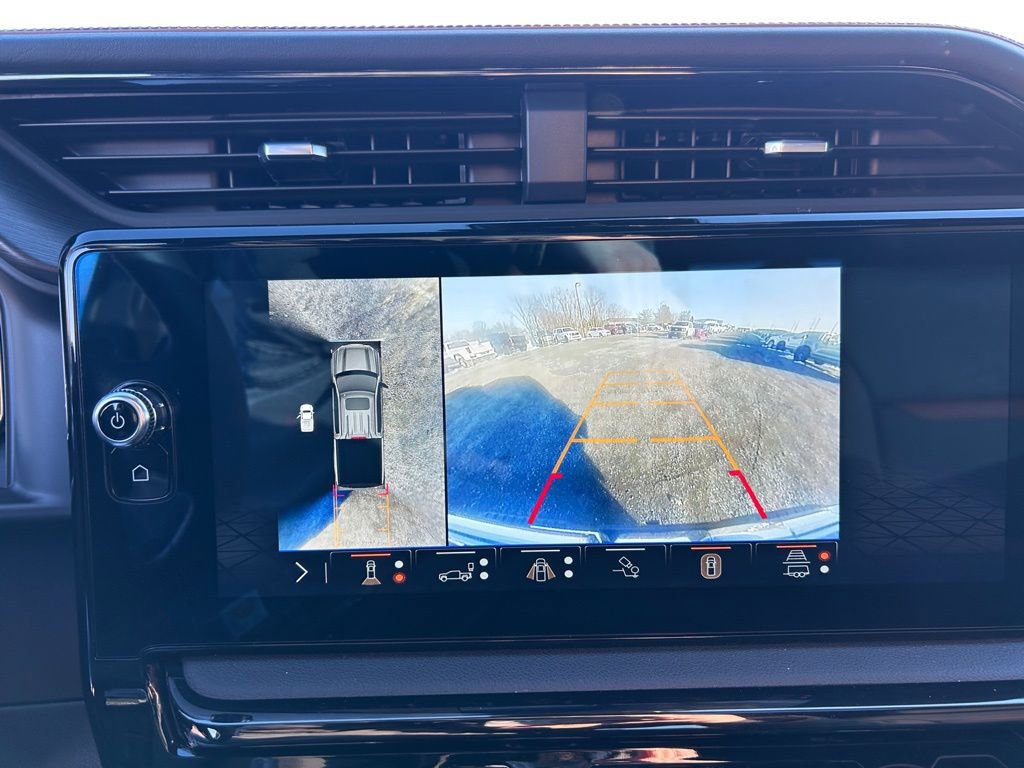 Used 2025 GMC Sierra 1500 AT4 w/ Technology Package image 6