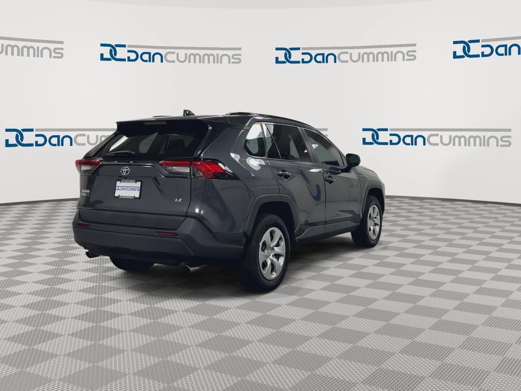 Used 2021 Toyota RAV4 LE FWD image 8
