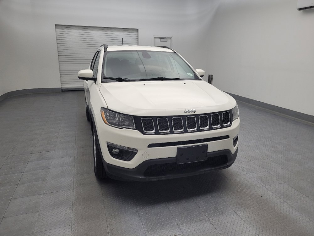 Used 2018 Jeep Compass Latitude w/ Safe & Security Group AWD/4WD image 14