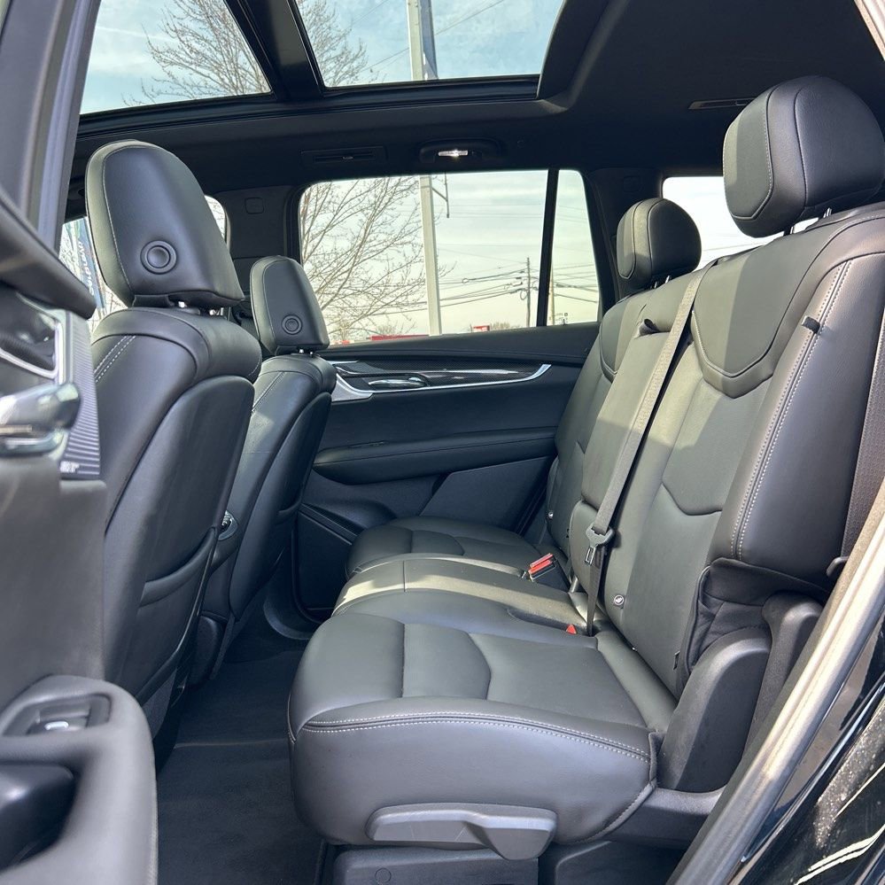 Used 2023 Cadillac XT6 Sport AWD/4WD image 17