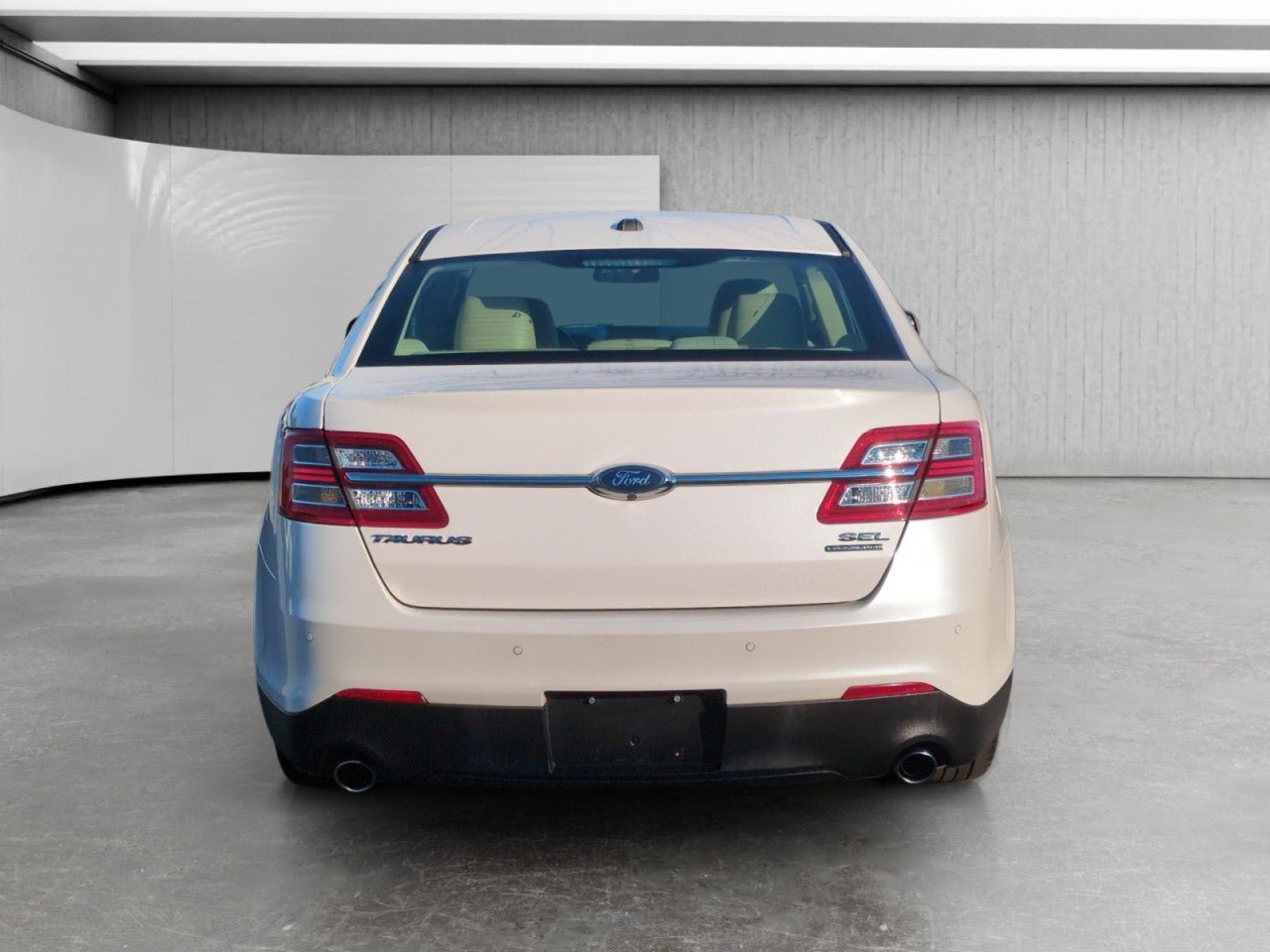 Used 2019 Ford Taurus SEL w/ Equipment Group 201A FWD image 6