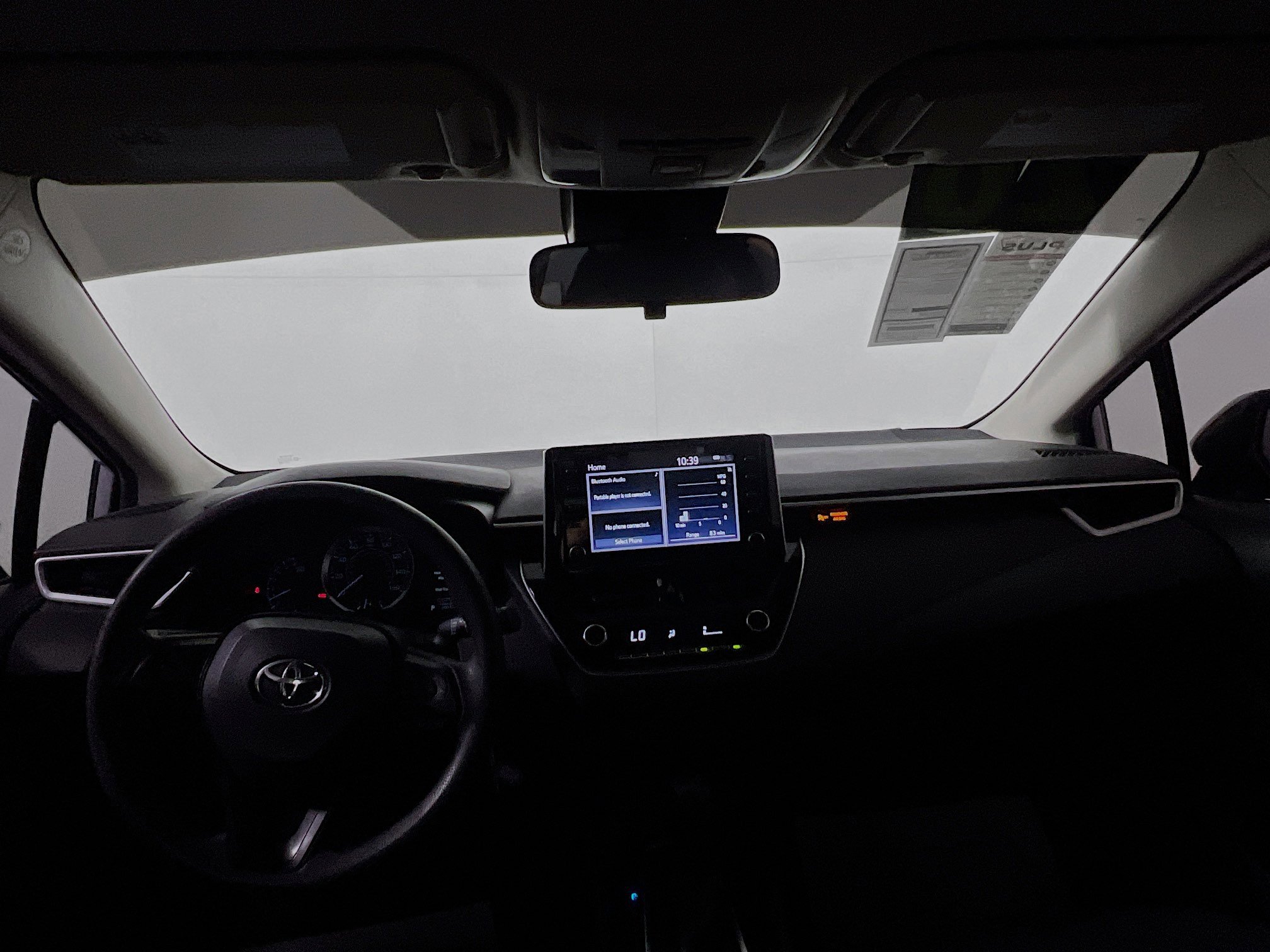 Used 2020 Toyota Corolla LE image 29