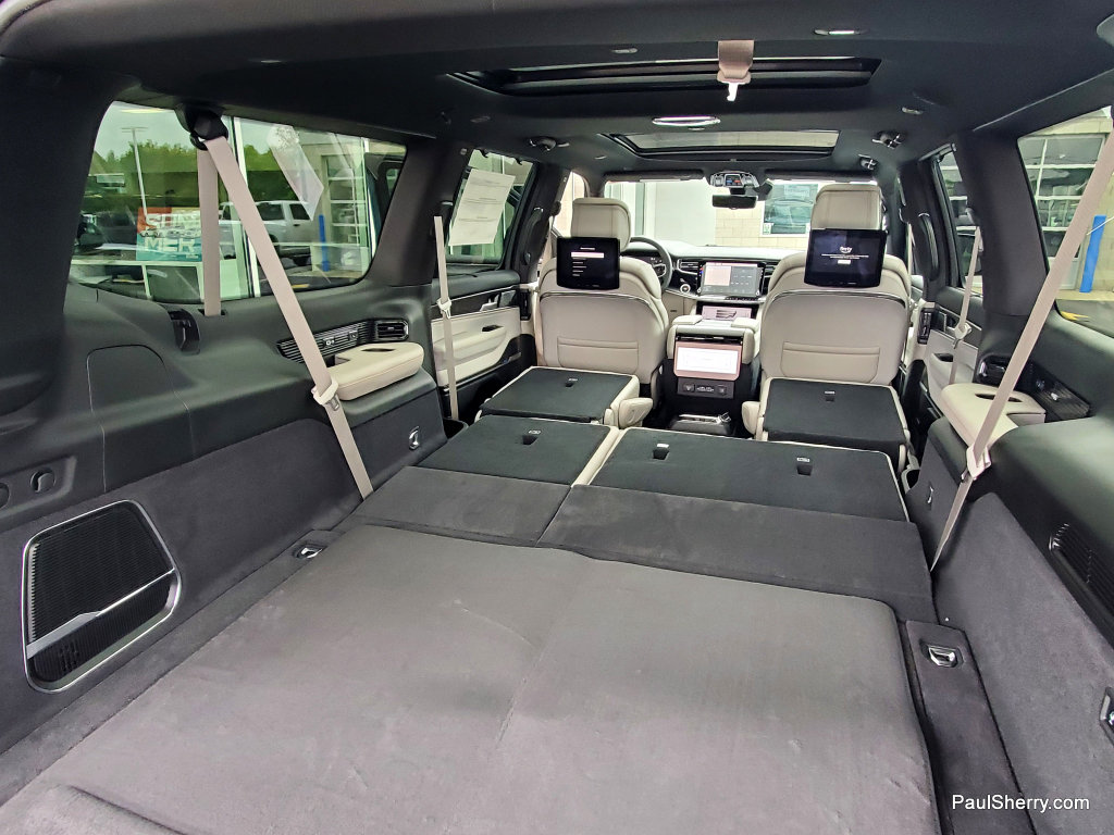 New 2026 Jeep Grand Wagoneer L Summit AWD/4WD image 19