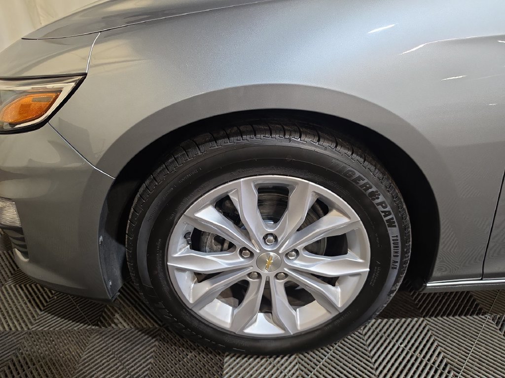 Used 2023 Chevrolet Malibu LT FWD image 18