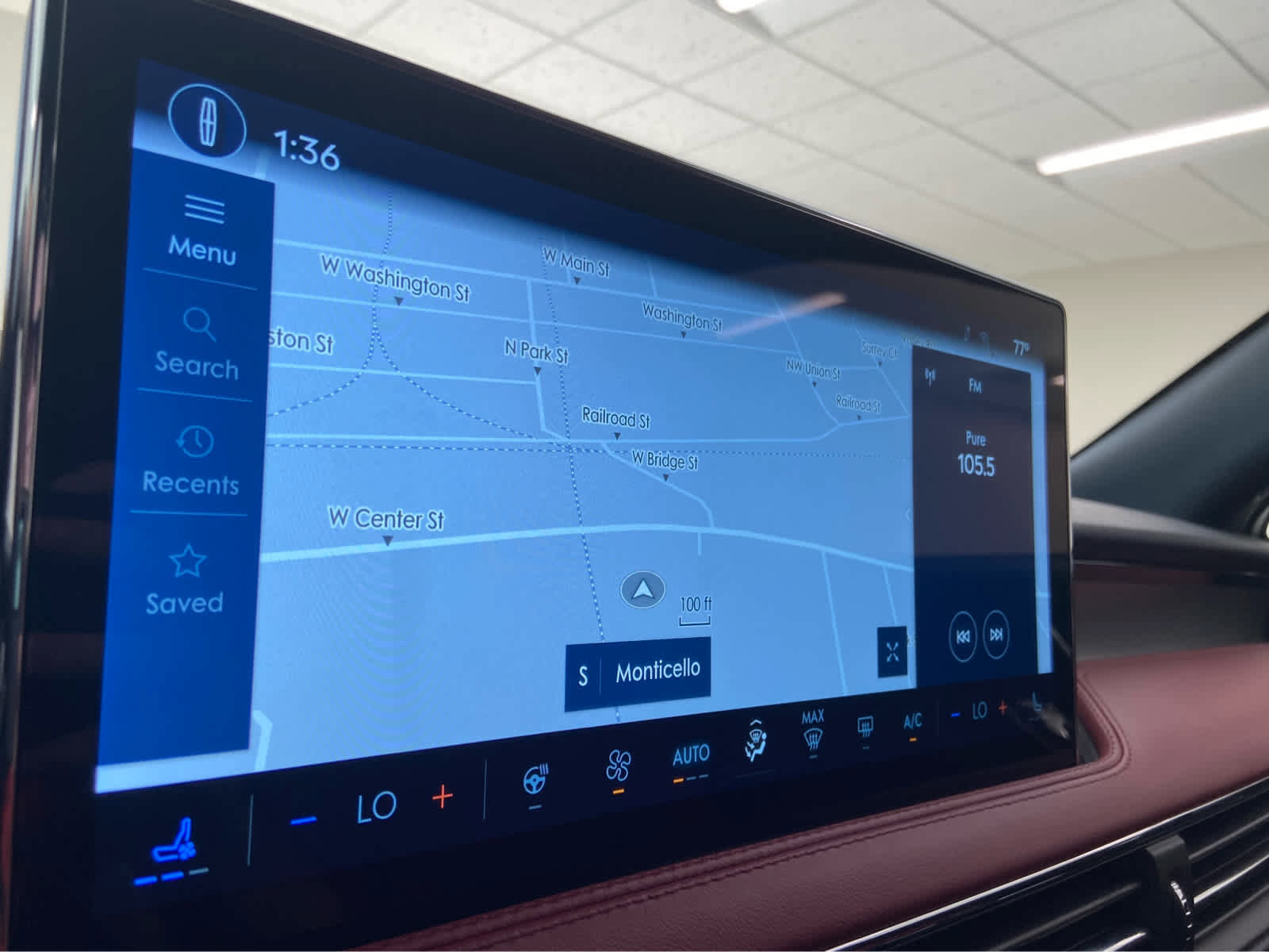 Used 2025 Lincoln Corsair Reserve w/ Jet Appearance Package image 32