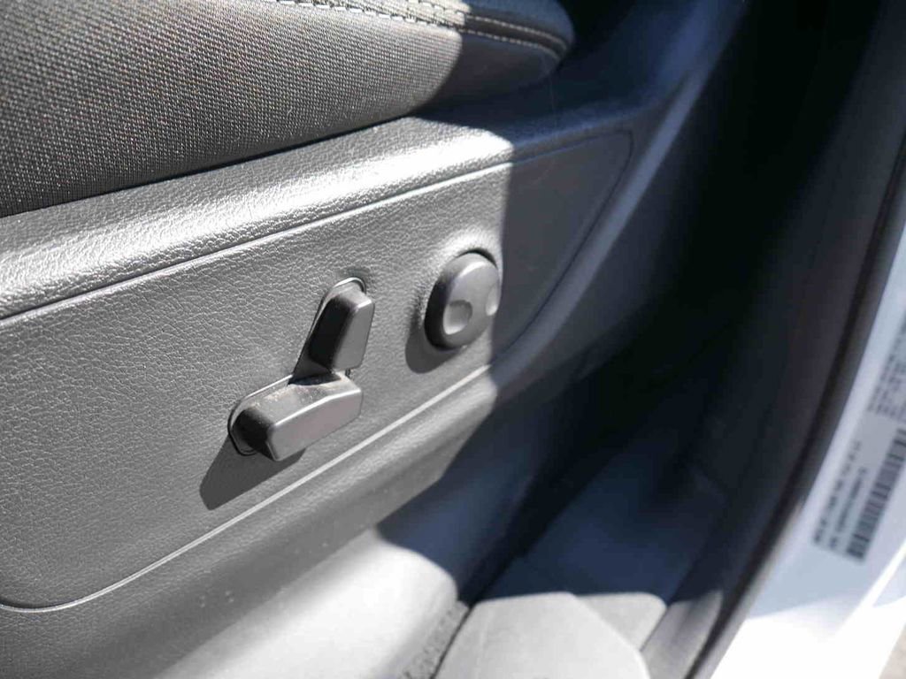 Used 2025 RAM 1500 Big Horn image 28