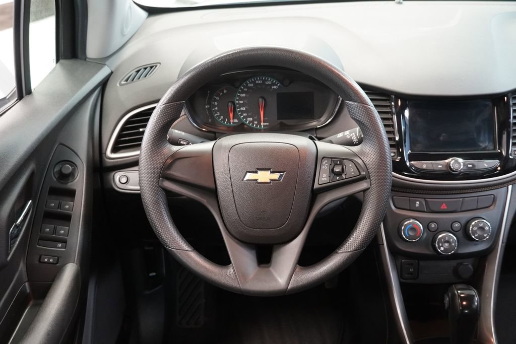 Used 2019 Chevrolet Trax LS image 9