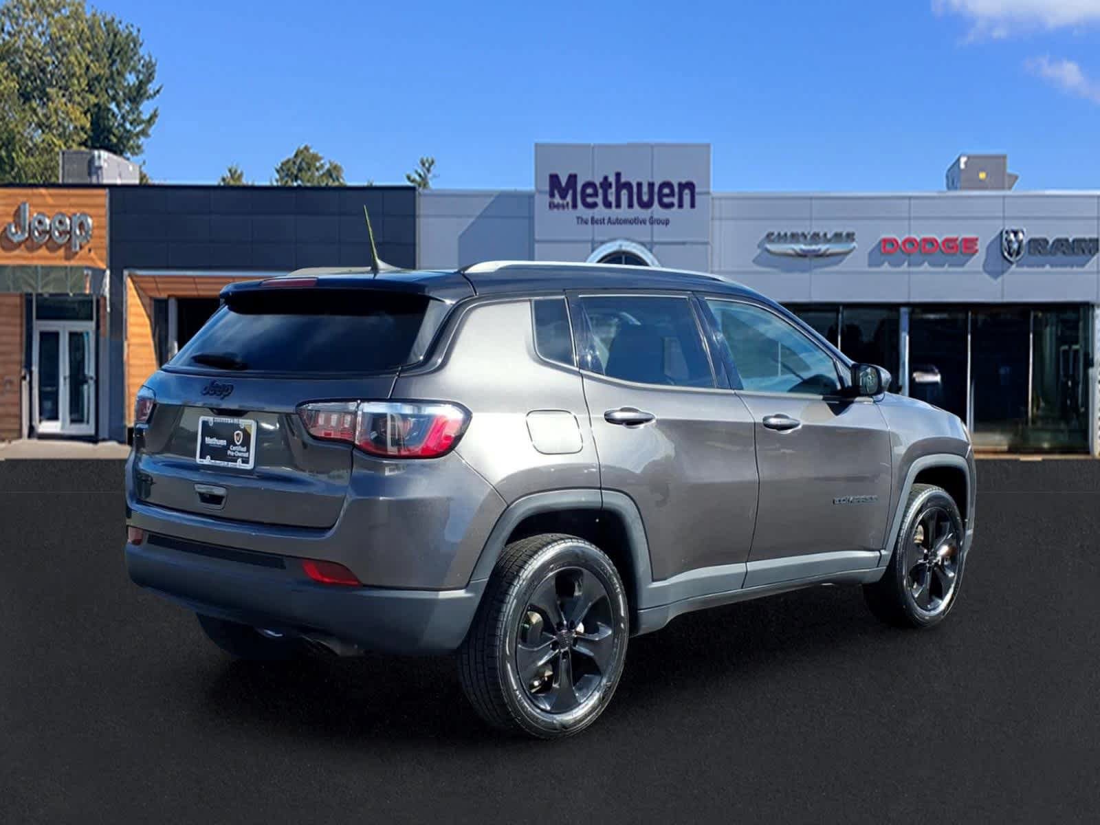Used 2020 Jeep Compass Latitude AWD/4WD image 4
