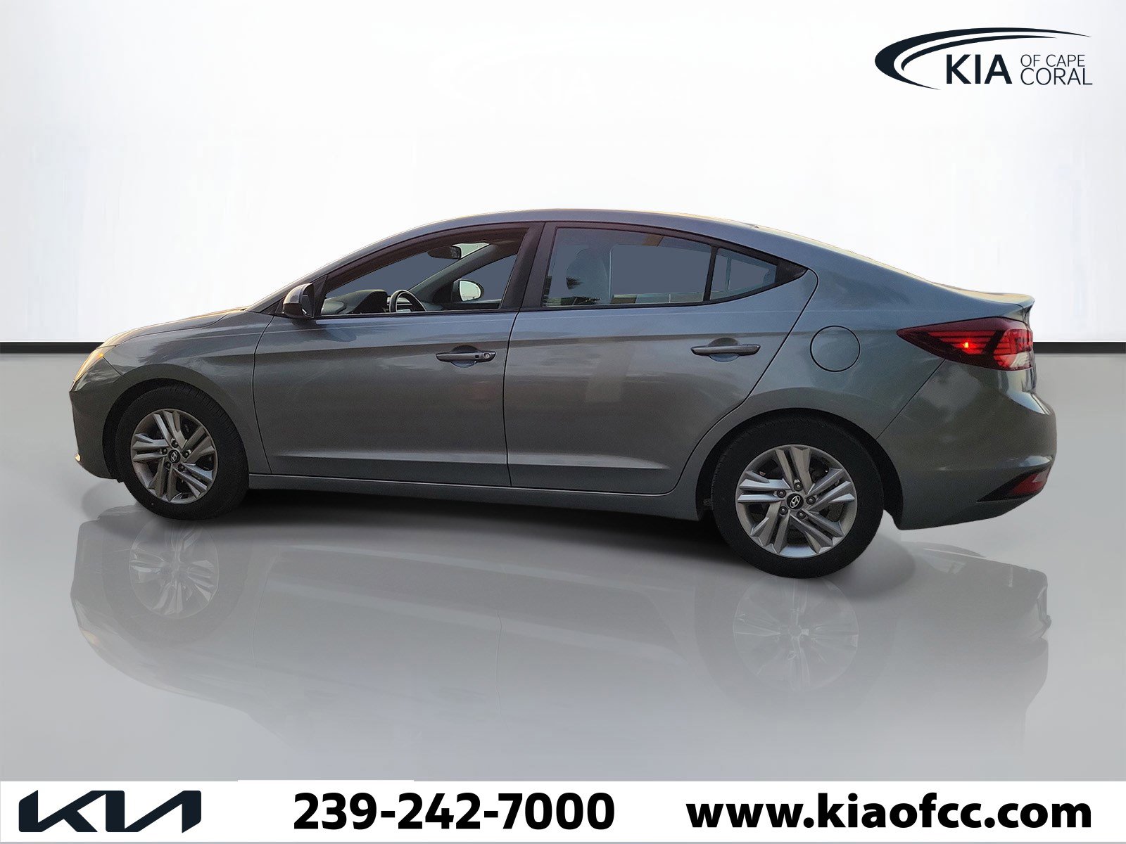 Used 2019 Hyundai Elantra Value Edition w/ Cargo Package image 3
