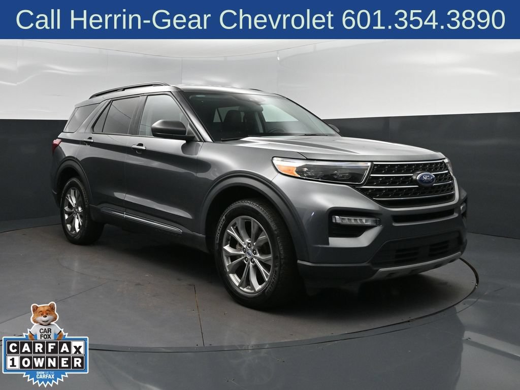 Used 2023 Ford Explorer XLT w/ Equipment Group 202A AWD/4WD image 9