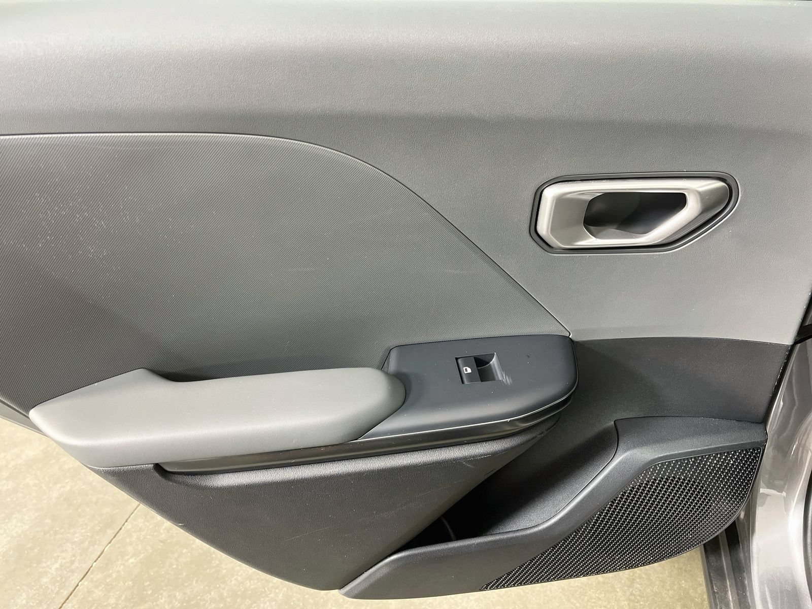 Used 2025 Kia K4 FWD image 29