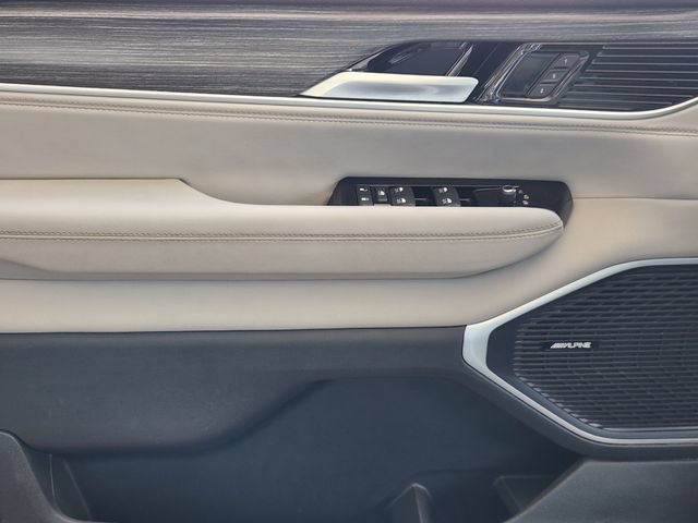 Certified 2024 Jeep Wagoneer Series II AWD/4WD image 21
