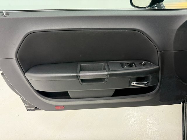 Used 2013 Dodge Challenger R/T image 35