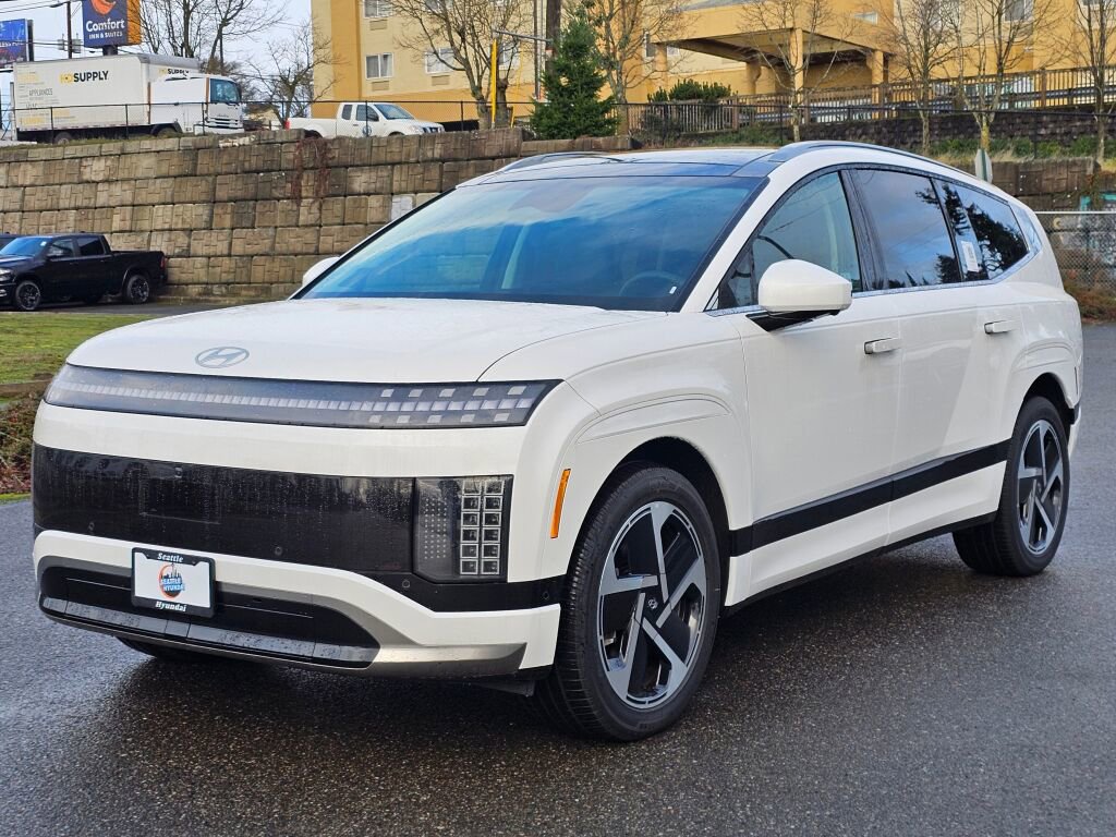 New 2026 Hyundai Ioniq 9 Calligraphy image 3