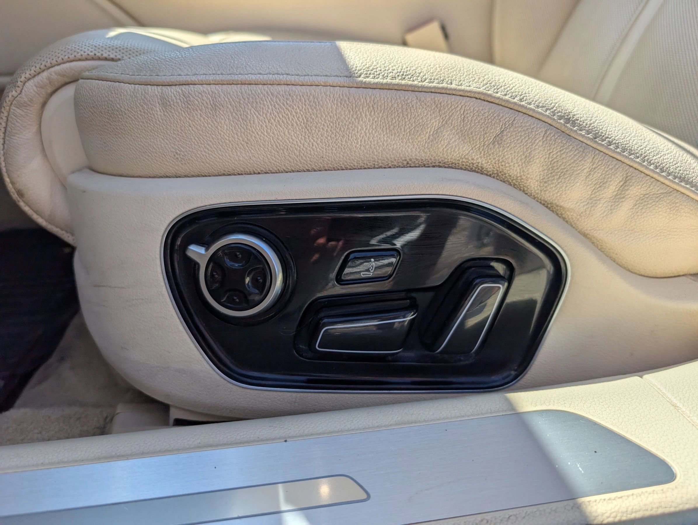 Used 2014 Audi A8 L TDI image 27