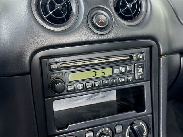 Used 1999 MAZDA MX-5 Miata RWD image 15