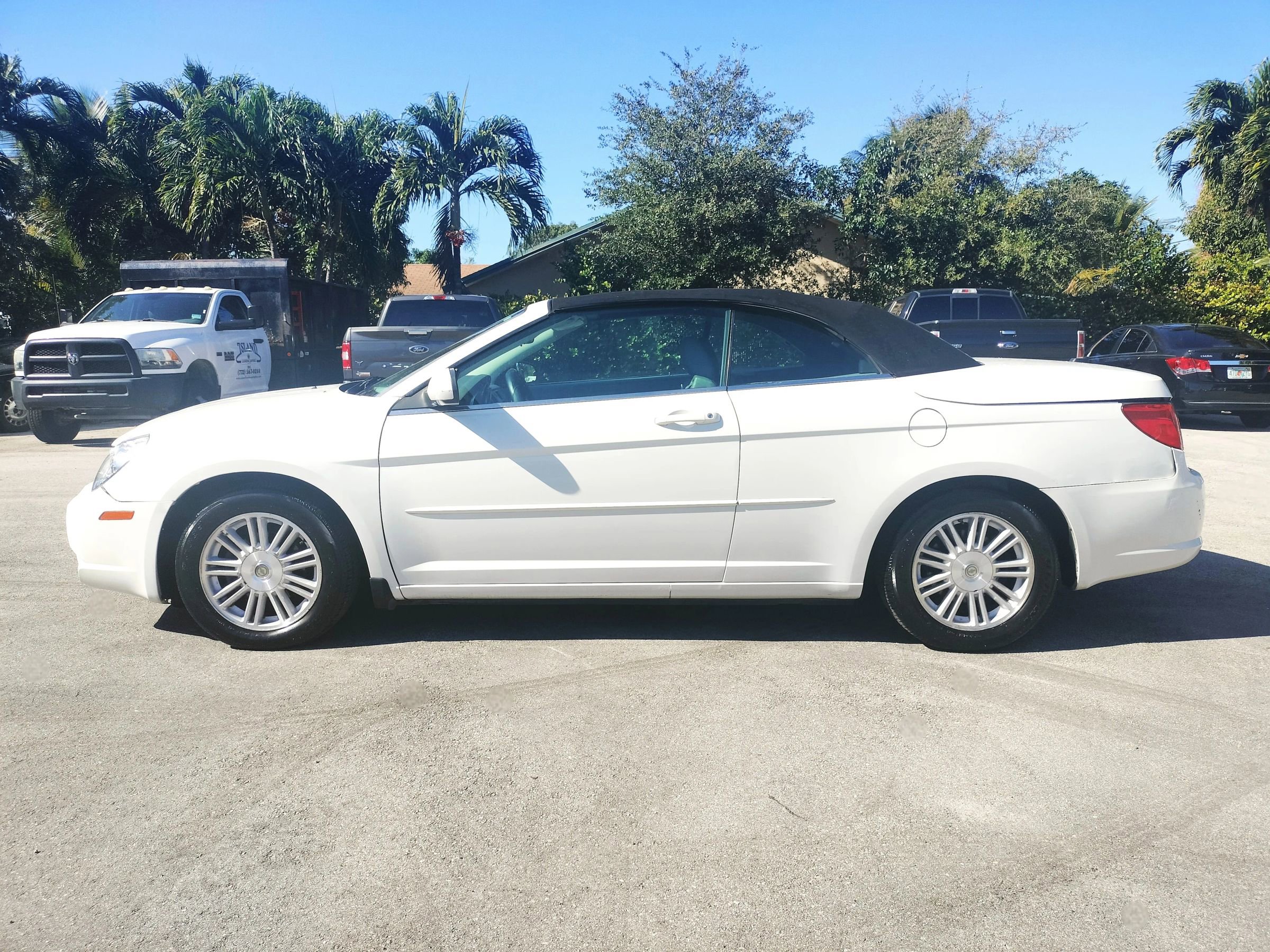 Used 2008 Chrysler Sebring Touring image 4