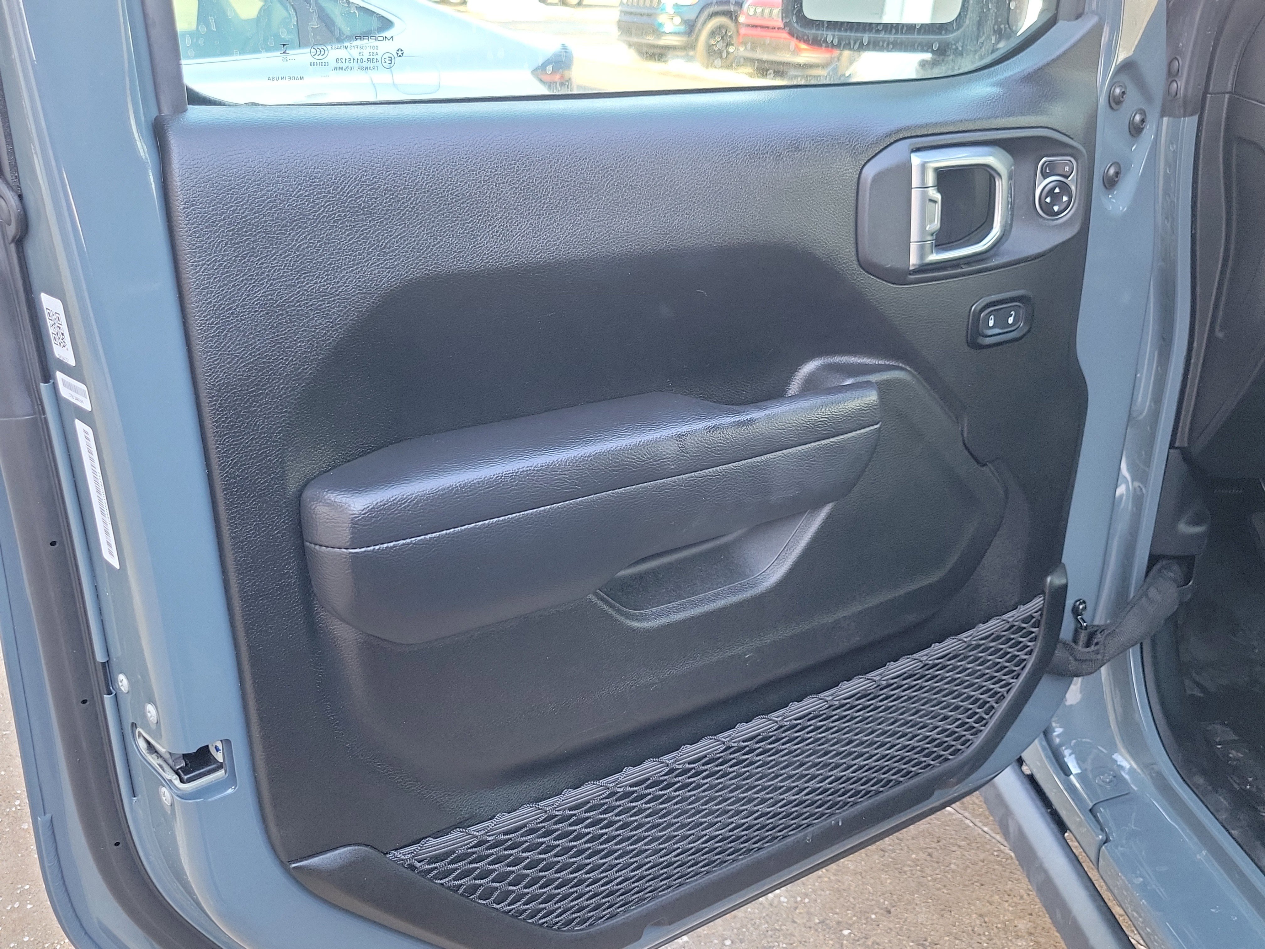 Used 2025 Jeep Wrangler Unlimited Sport S 4xe image 6