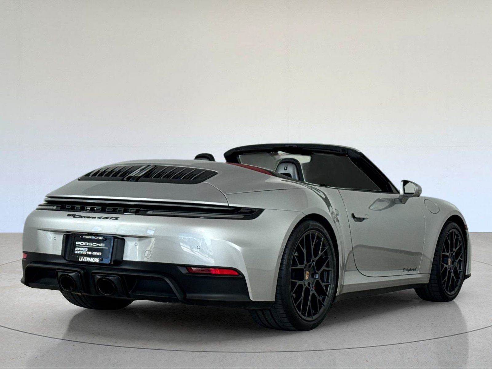 Certified 2025 Porsche 911 Carrera 4 GTS AWD/4WD image 8