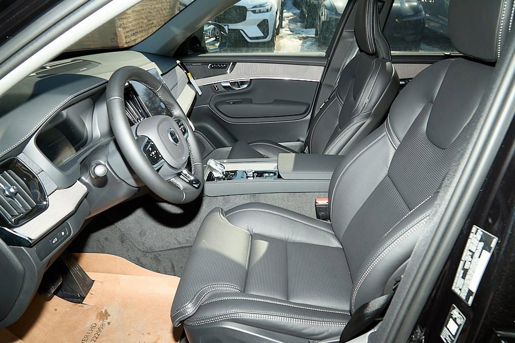 New 2026 Volvo XC90 T8 Ultra w/ Protection Package Premier image 14