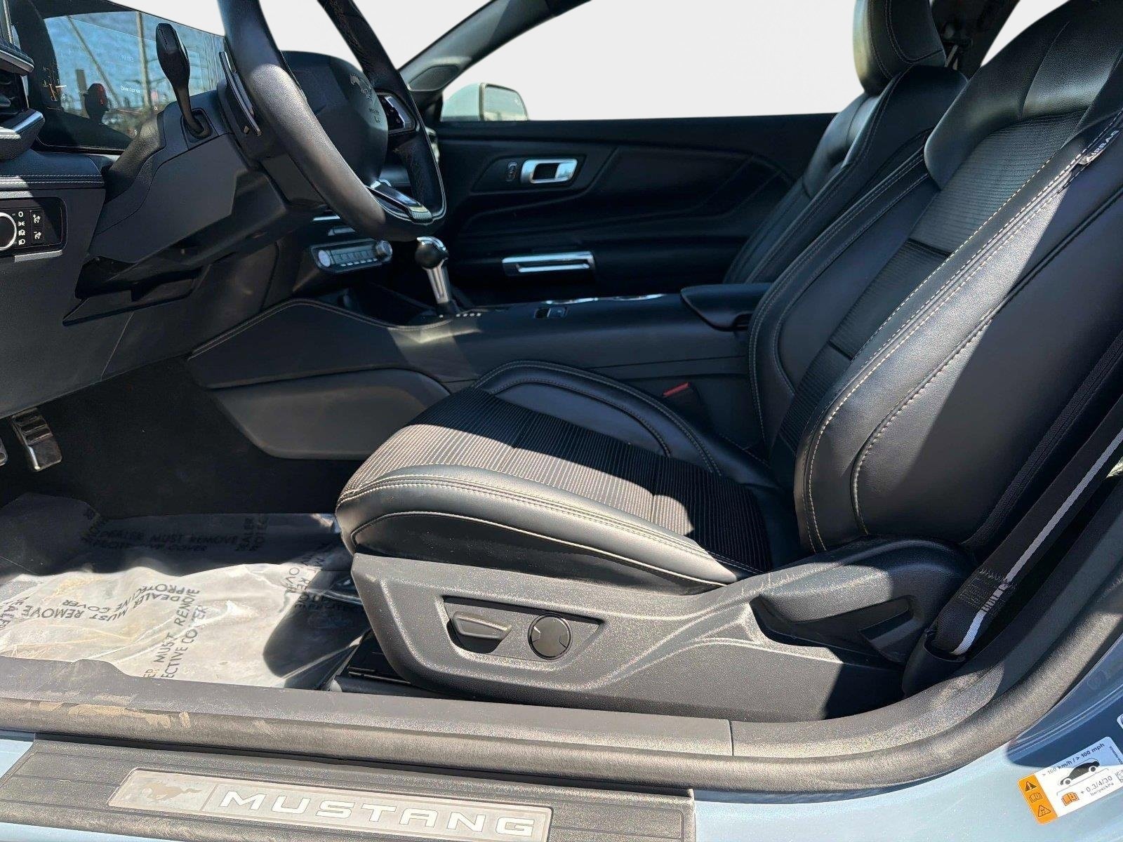 Used 2025 Ford Mustang GT Premium image 30