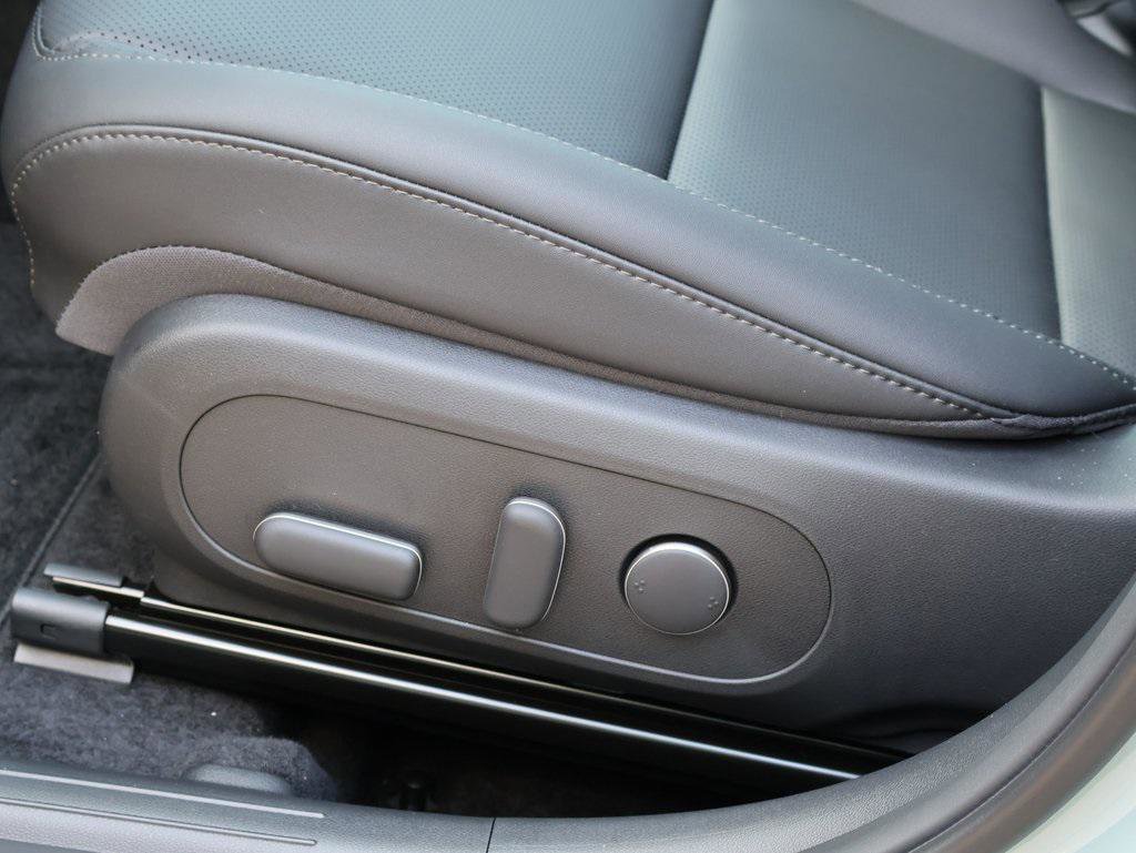 New 2026 Hyundai Kona Limited image 25