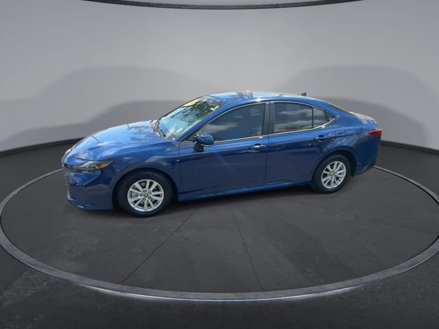 Used 2025 Toyota Camry LE image 8