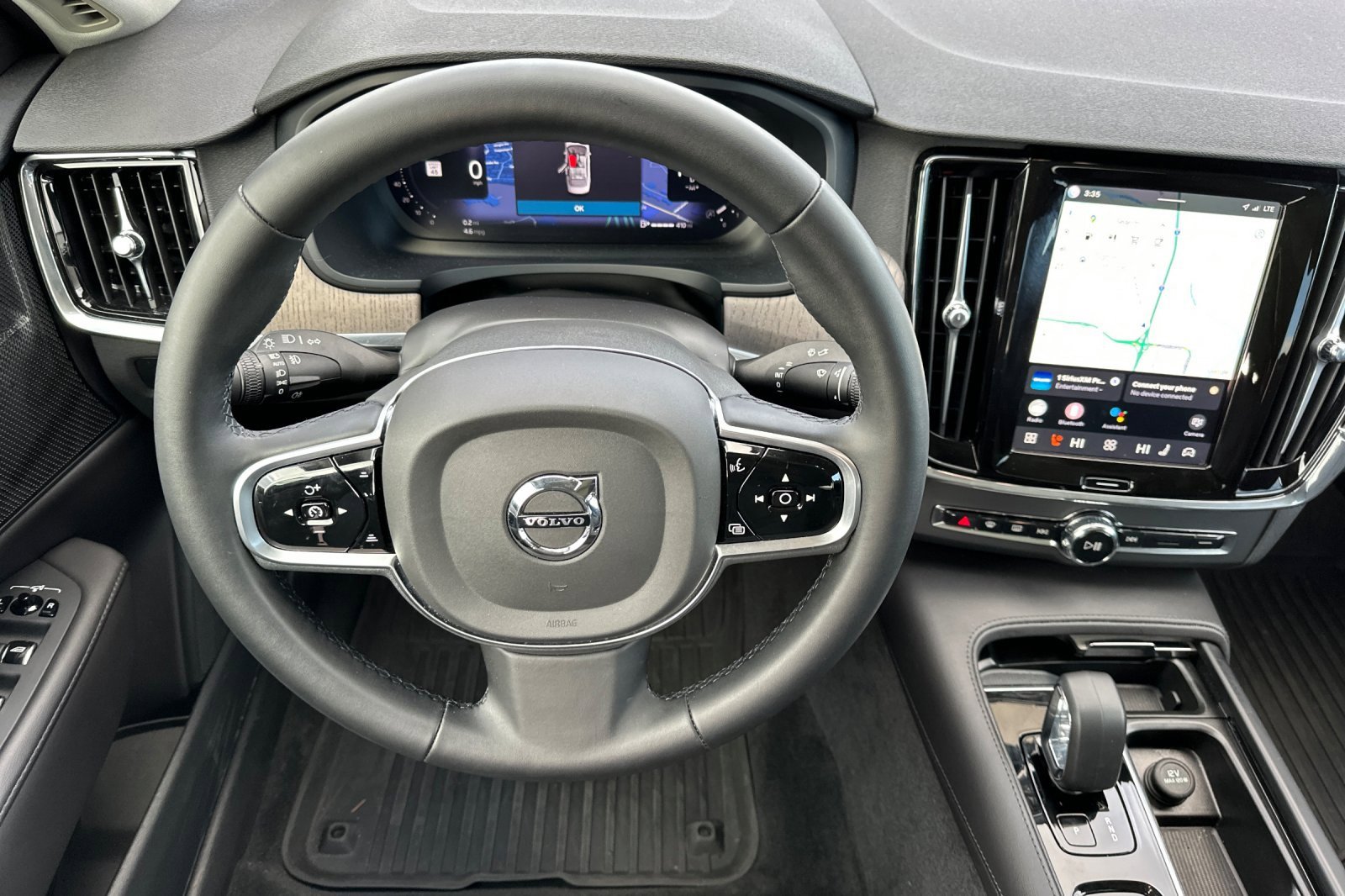 Used 2025 Volvo S90 B6 Plus w/ Protection Package Premier image 15