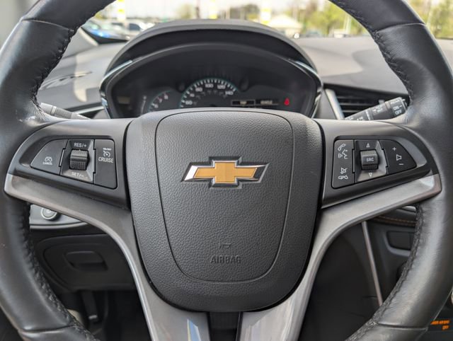 Used 2022 Chevrolet Trax LT w/ Driver Confidence Package AWD/4WD image 20