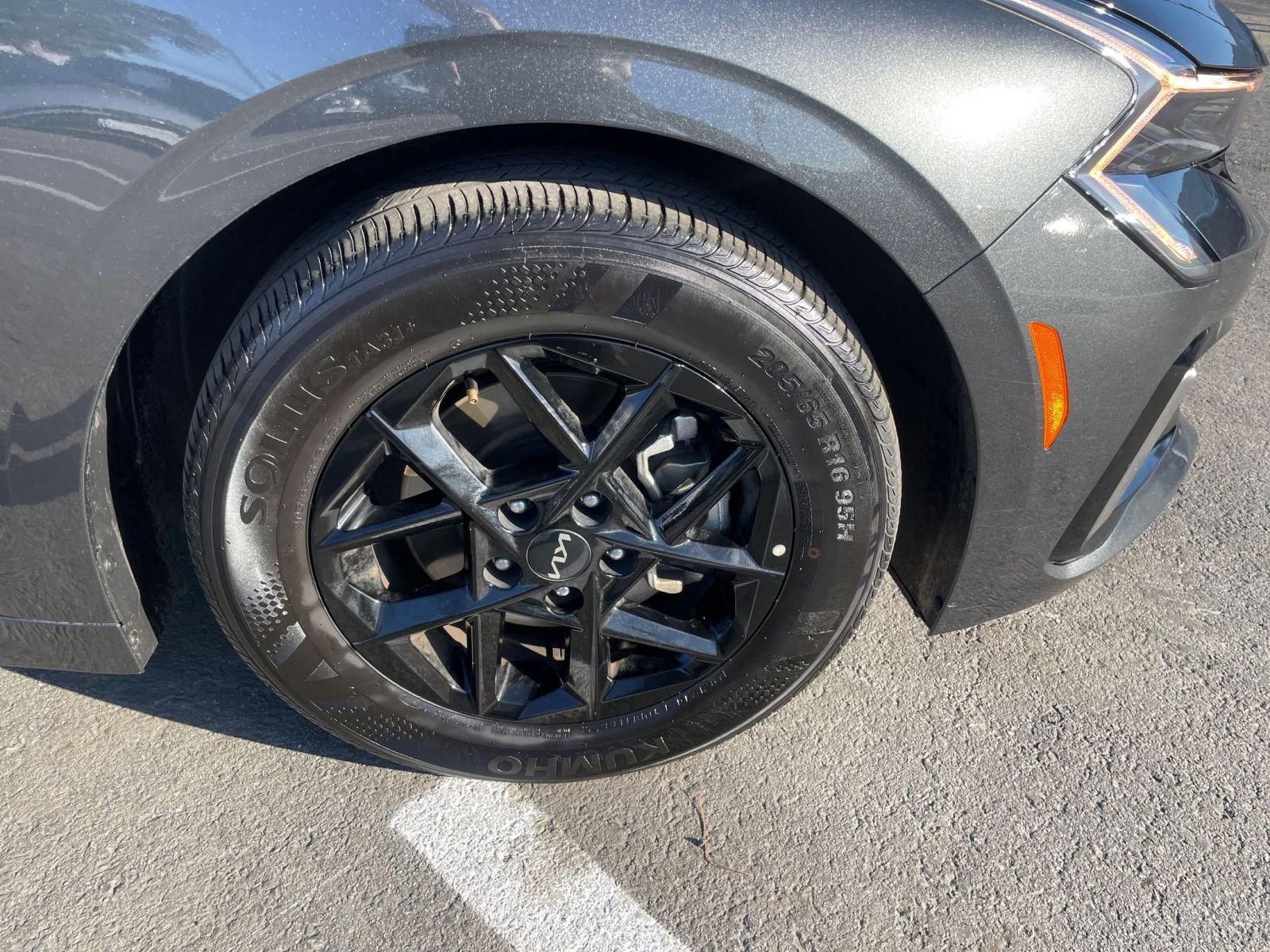 Used 2025 Kia K5 LXS FWD image 32