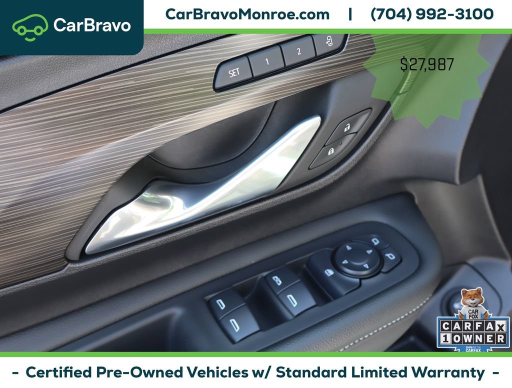 Certified 2024 GMC Terrain SLT w/ Infotainment Package II FWD image 17