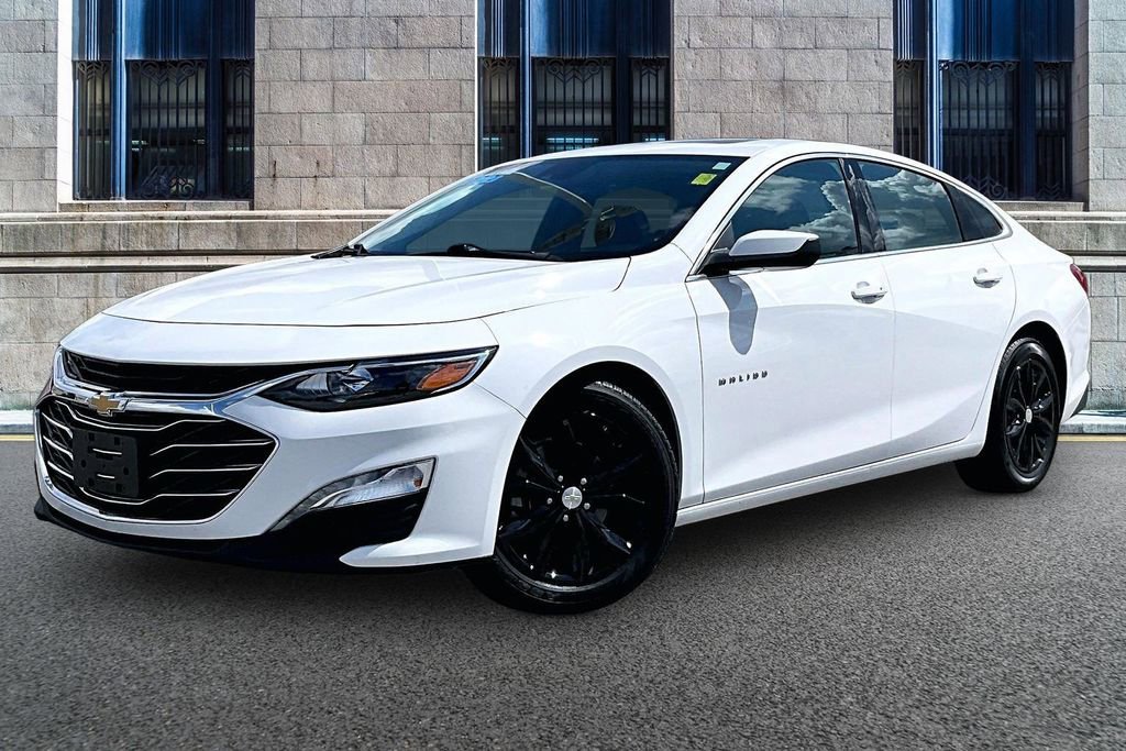 Used 2023 Chevrolet Malibu LT FWD image 2