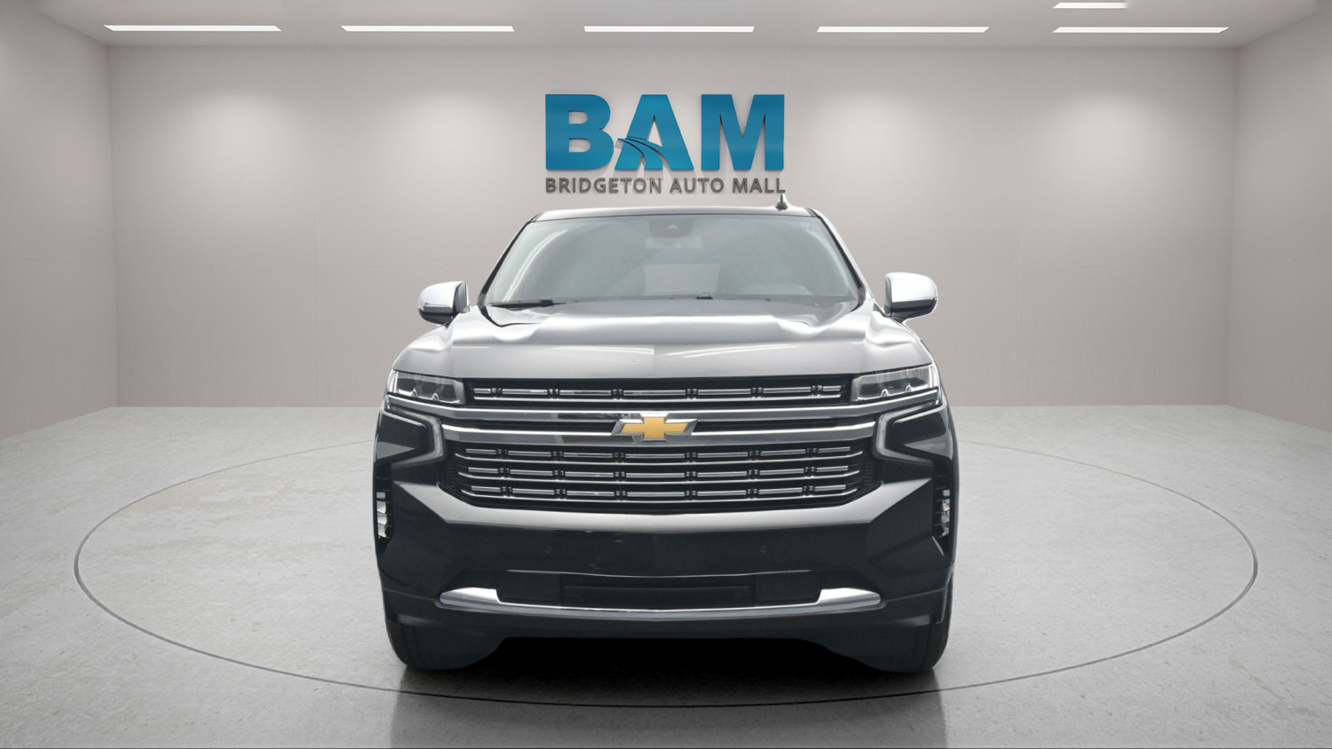 Used 2024 Chevrolet Tahoe Premier AWD/4WD image 2