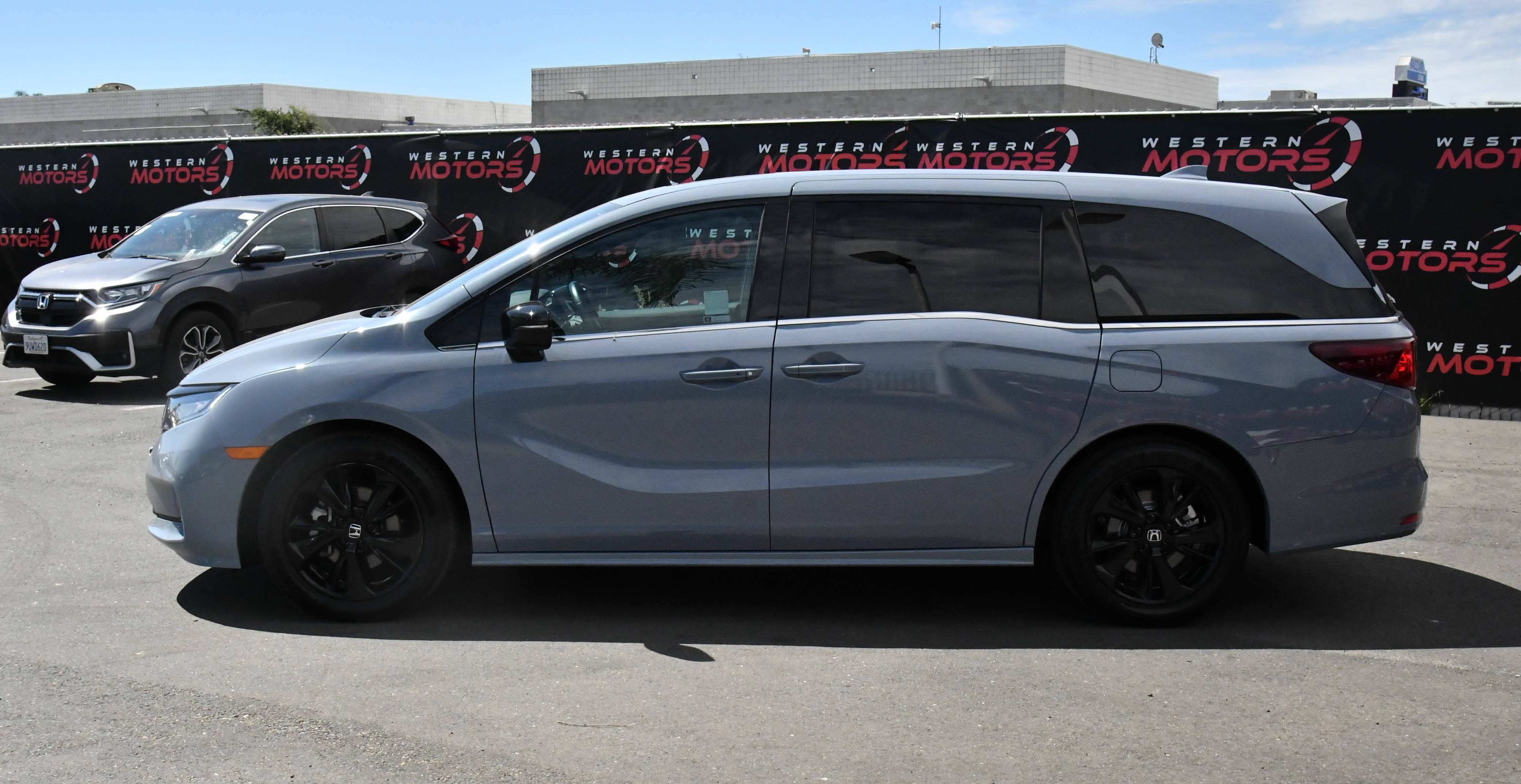Used 2023 Honda Odyssey Sport image 4