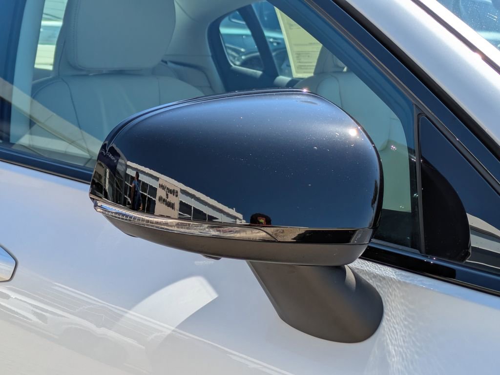 Certified 2024 Volvo S60 B5 Ultimate w/ Climate Package image 12