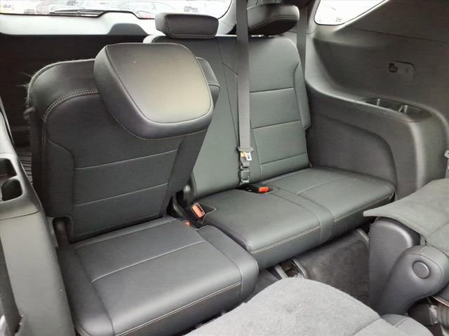 Used 2025 Chevrolet Traverse High Country image 25