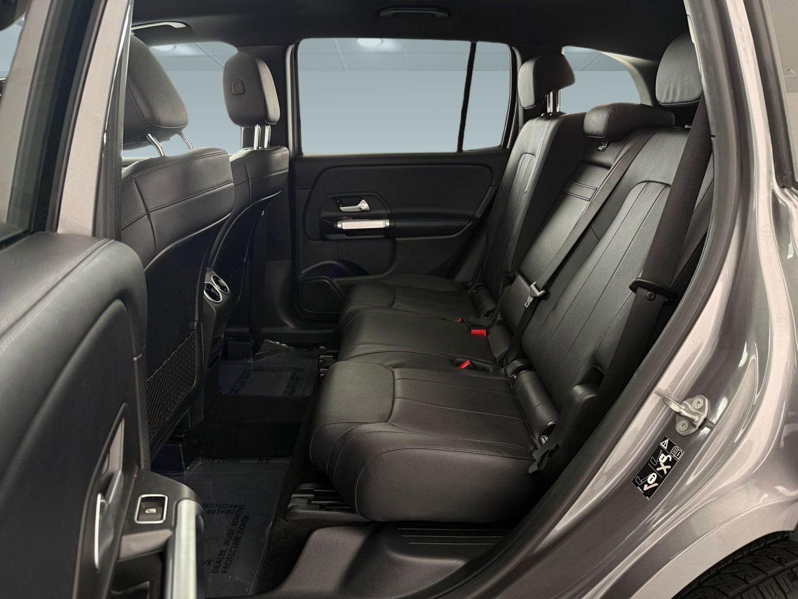 Used 2021 Mercedes-Benz GLB 250 4MATIC image 12