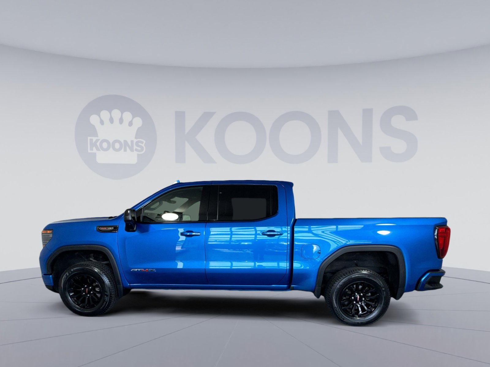 Used 2023 GMC Sierra 1500 AT4X AWD/4WD image 2