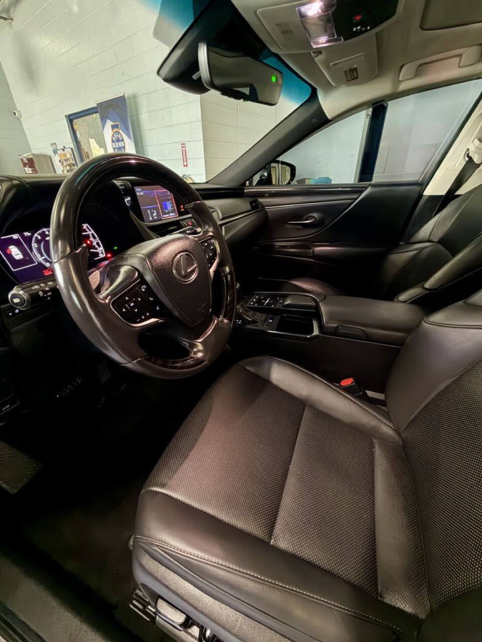 Used 2021 Lexus ES 250 w/ Premium Package AWD/4WD image 13